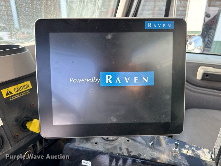 image for item DW2477 2001 International 2554 applicator truck