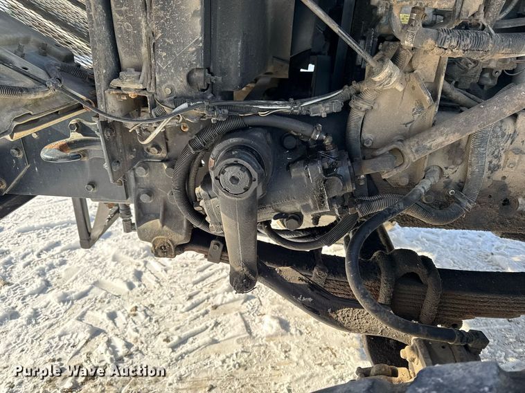 image for item DW2477 2001 International 2554 applicator truck