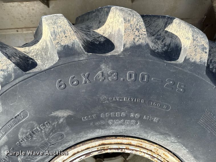 image for item DW2477 2001 International 2554 applicator truck