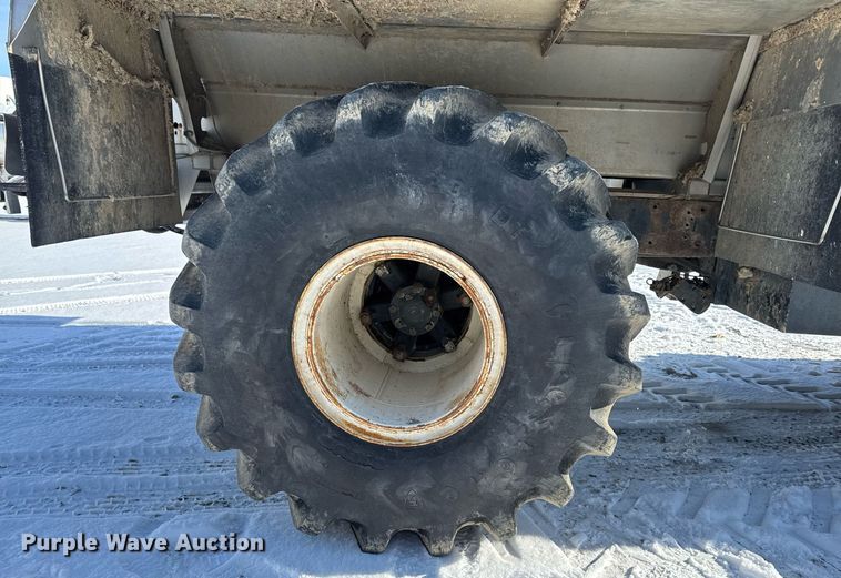 image for item DW2477 2001 International 2554 applicator truck