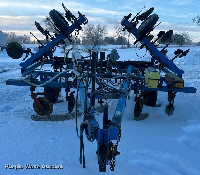 image for item DW3368 DMI 4100 NH3 applicator