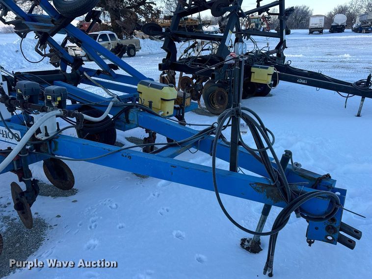 image for item DW3368 DMI 4100 NH3 applicator