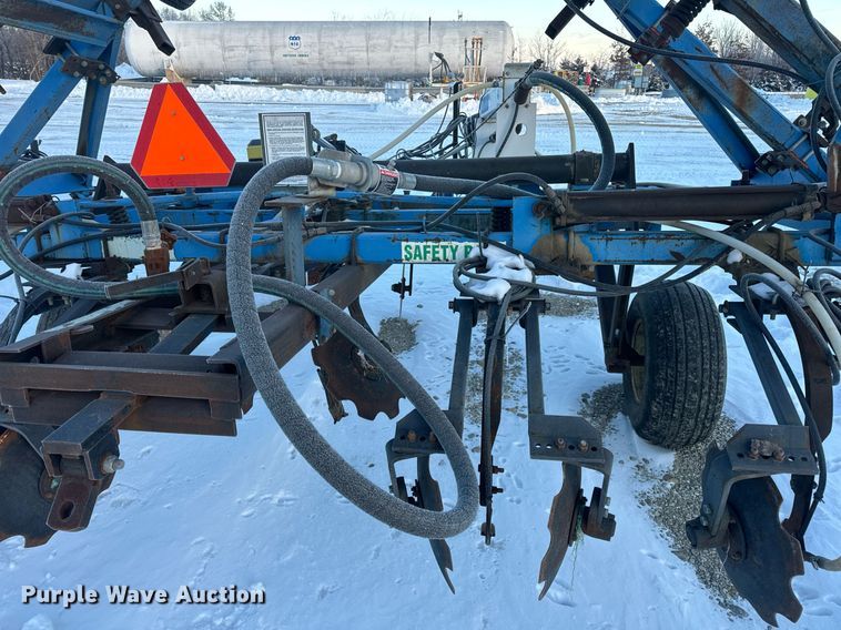 image for item DW3368 DMI 4100 NH3 applicator