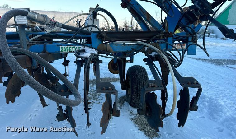 image for item DW3368 DMI 4100 NH3 applicator