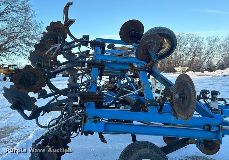 image for item DW3368 DMI 4100 NH3 applicator