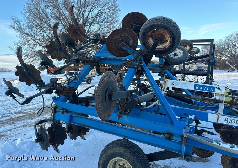 image for item DW3368 DMI 4100 NH3 applicator