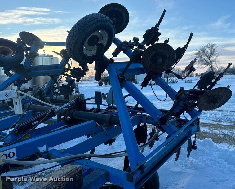 image for item DW3368 DMI 4100 NH3 applicator