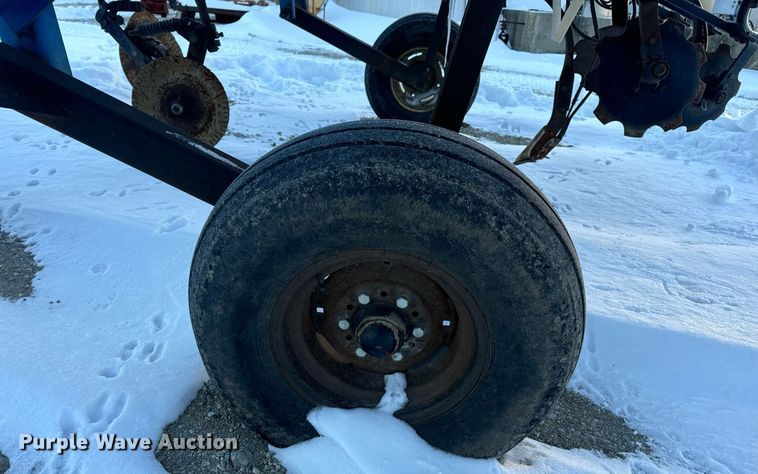 image for item DW3368 DMI 4100 NH3 applicator