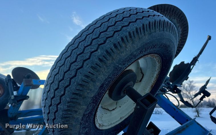 image for item DW3368 DMI 4100 NH3 applicator