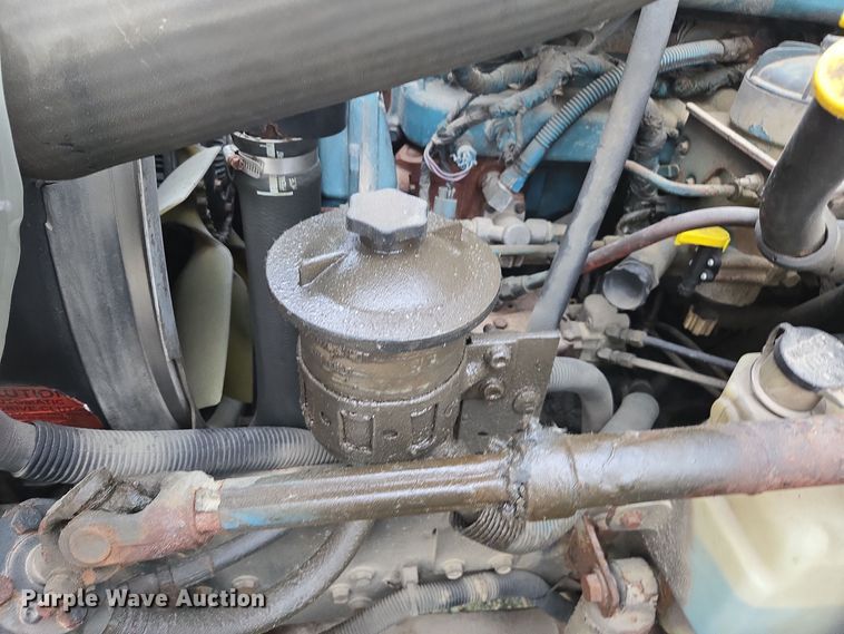 image for item DX1565 2007 International 4300 feed delivery truck