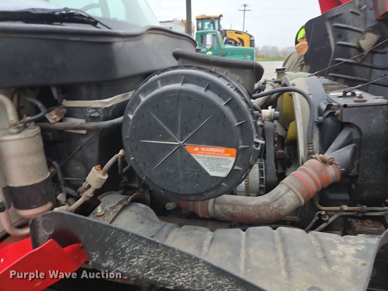 image for item DX1565 2007 International 4300 feed delivery truck