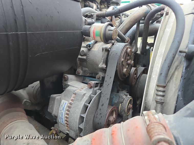 image for item DX1565 2007 International 4300 feed delivery truck