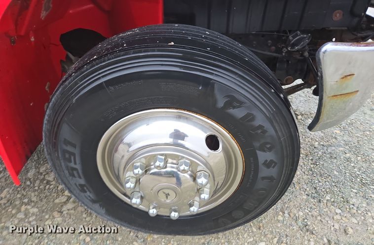 image for item DX1565 2007 International 4300 feed delivery truck