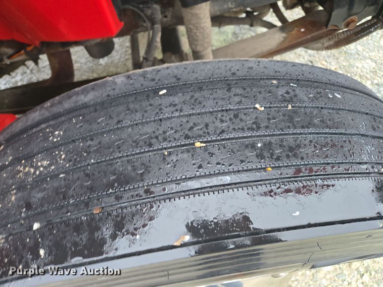 image for item DX1565 2007 International 4300 feed delivery truck