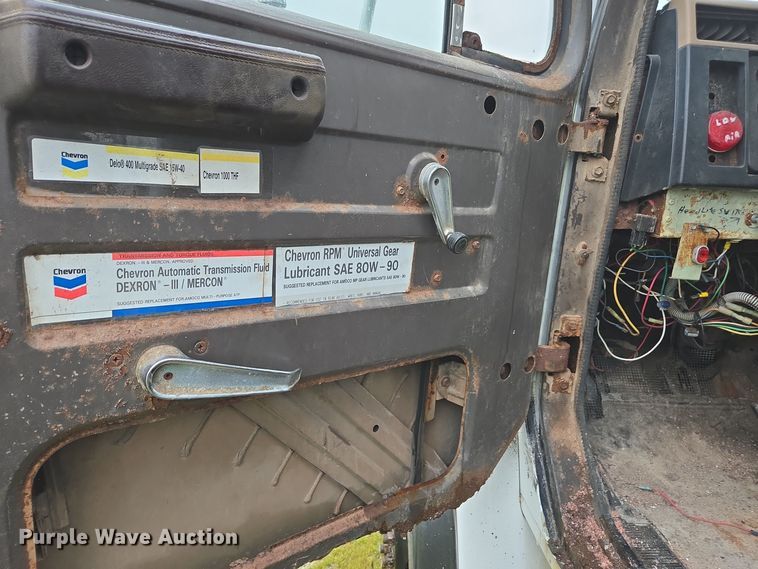 image for item DX1572 1986 International 1954 fertilizer delivery truck