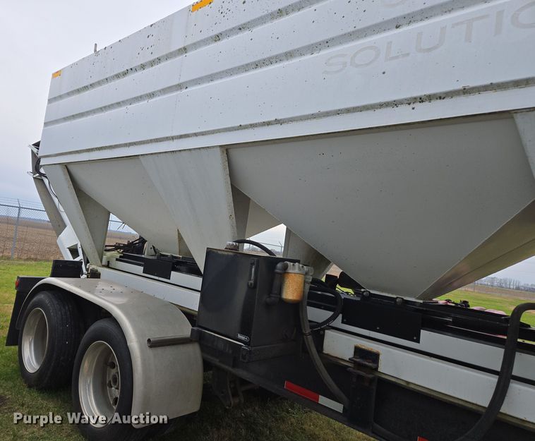image for item DX1627 2008 Magnolia seed tender trailer
