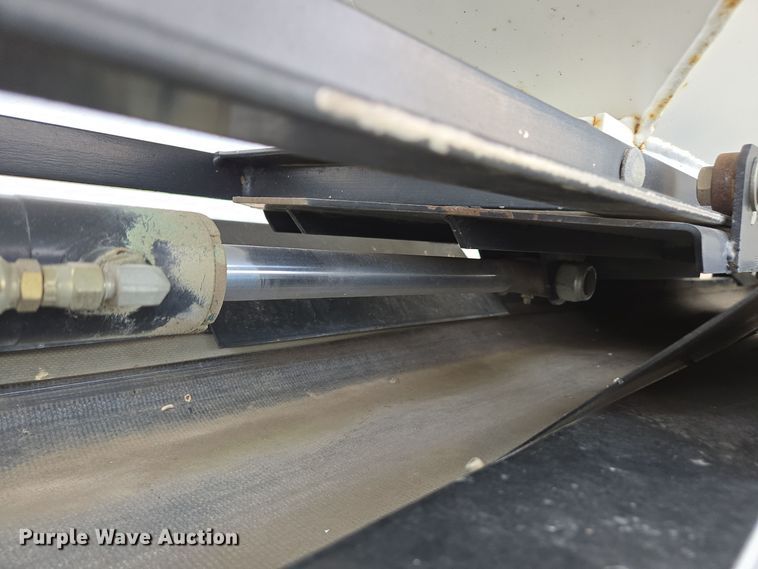 image for item DX1627 2008 Magnolia seed tender trailer