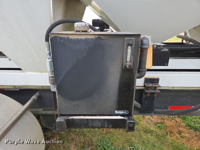 image for item DX1627 2008 Magnolia seed tender trailer