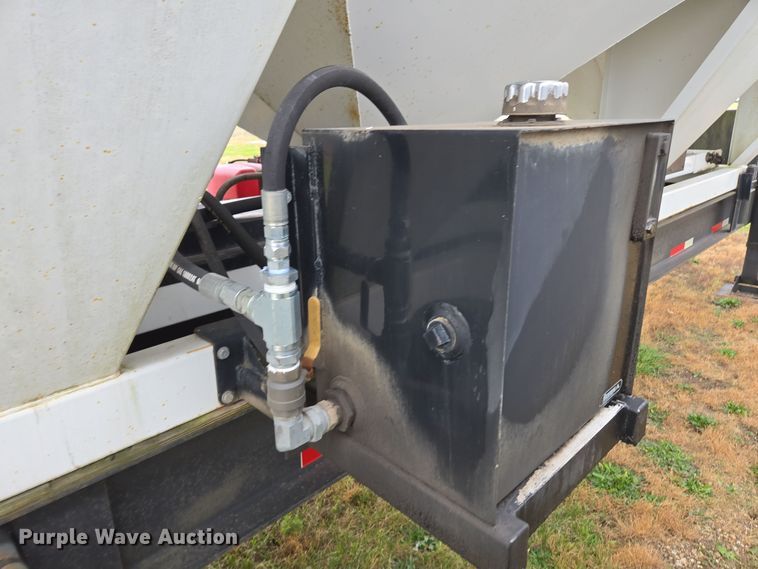 image for item DX1627 2008 Magnolia seed tender trailer