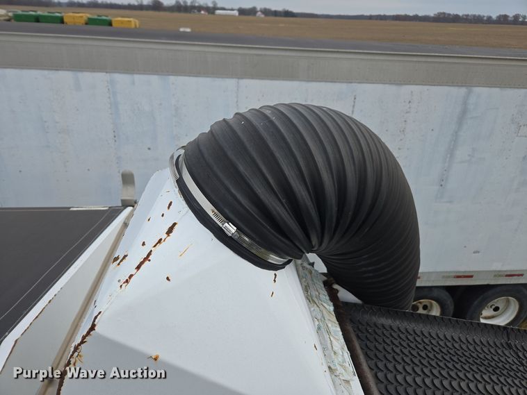 image for item DX1627 2008 Magnolia seed tender trailer