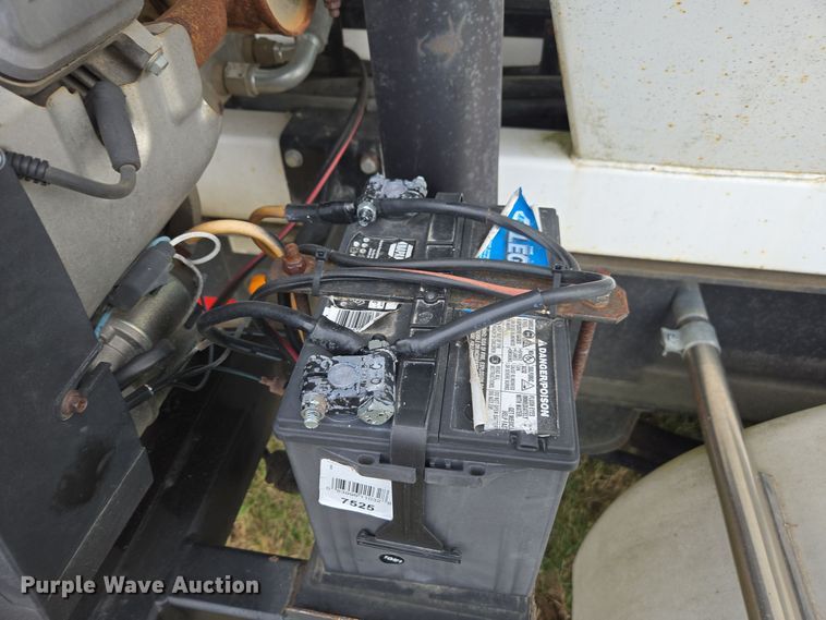 image for item DX1627 2008 Magnolia seed tender trailer