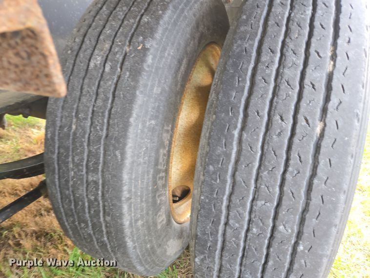 image for item DX1627 2008 Magnolia seed tender trailer