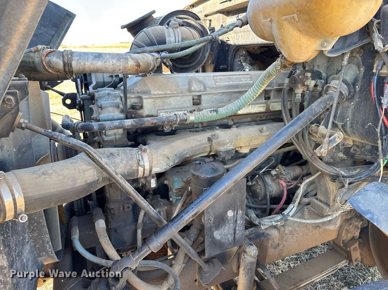 image for item DX3900 1989 White GMC semi truck