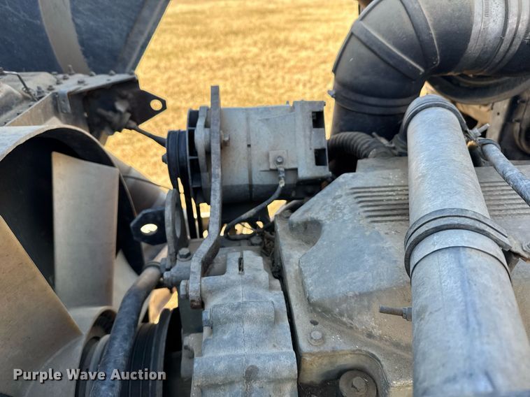 image for item DX3900 1989 White GMC semi truck