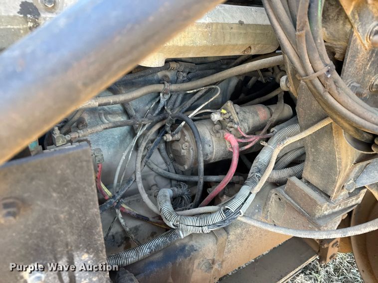 image for item DX3900 1989 White GMC semi truck