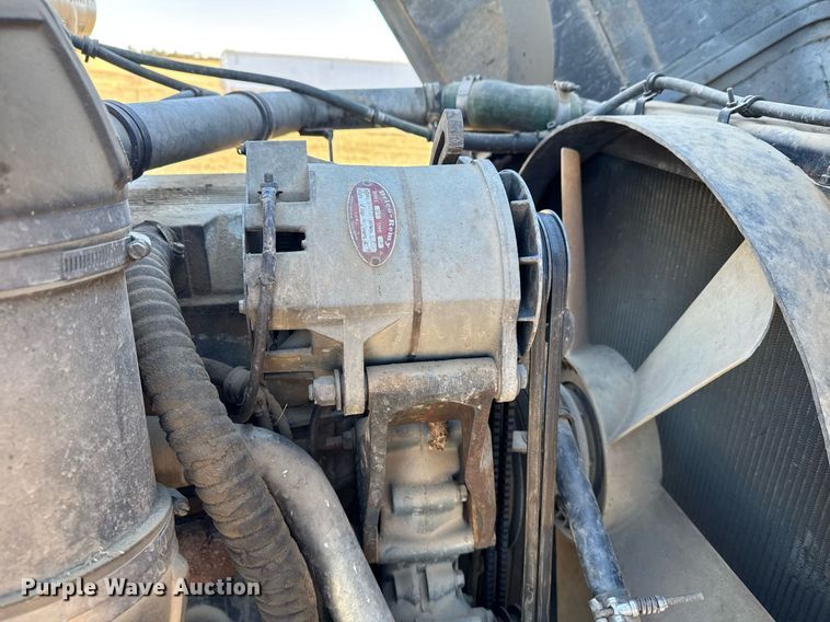 image for item DX3900 1989 White GMC semi truck