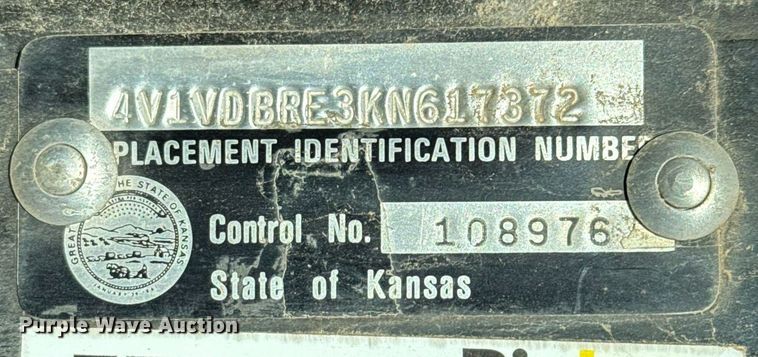 image for item DX3900 1989 White GMC semi truck