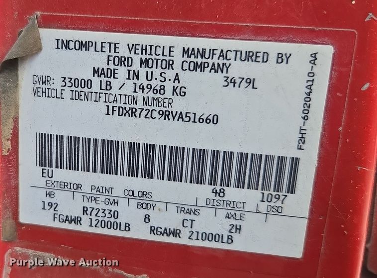 image for item EE7951 1994 Ford L7000 tank truck