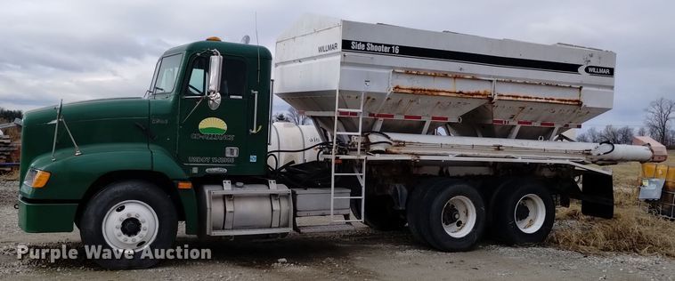 image for item EH0098 1999 Freightliner FLD112 fertilizer delivery truck