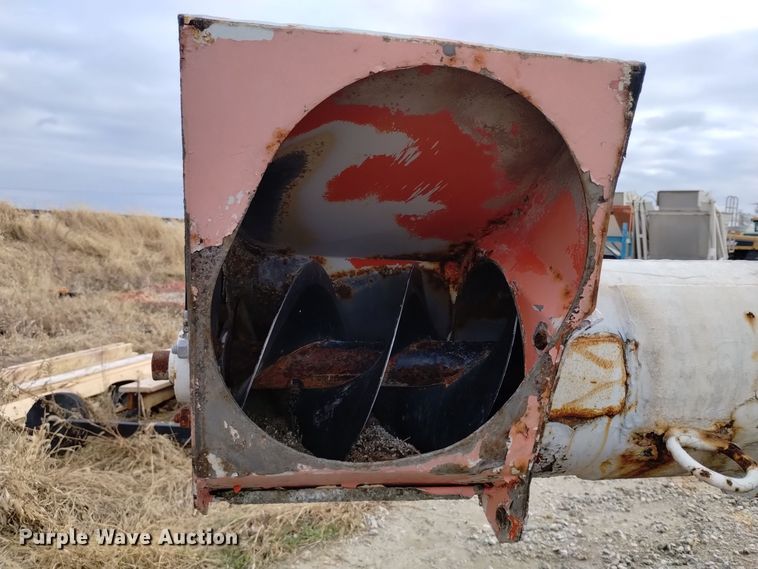 image for item EH0098 1999 Freightliner FLD112 fertilizer delivery truck