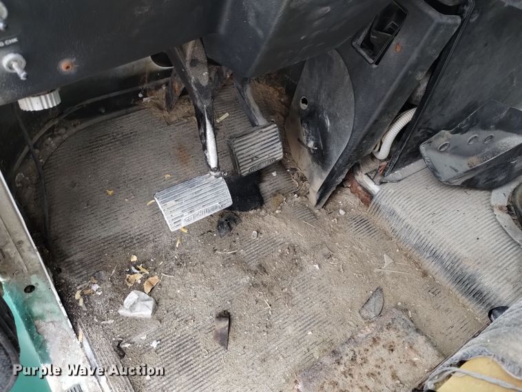 image for item EH0098 1999 Freightliner FLD112 fertilizer delivery truck