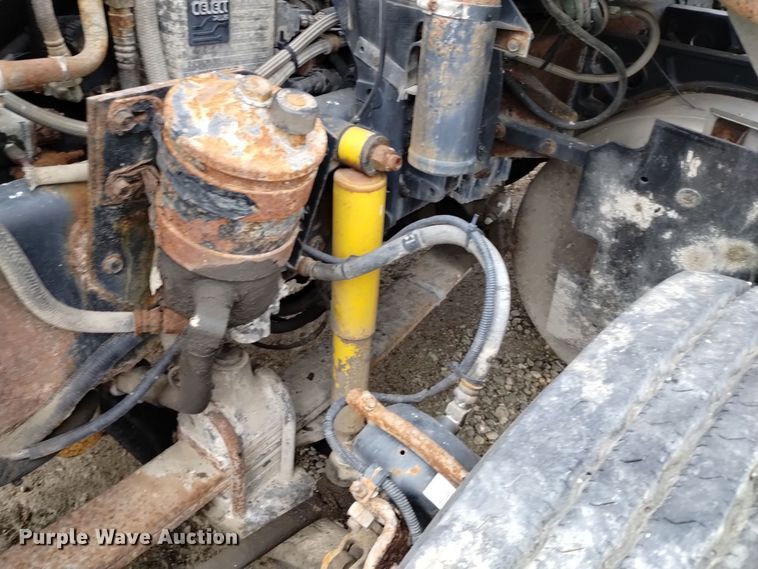 image for item EH0098 1999 Freightliner FLD112 fertilizer delivery truck