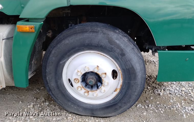 image for item EH0098 1999 Freightliner FLD112 fertilizer delivery truck