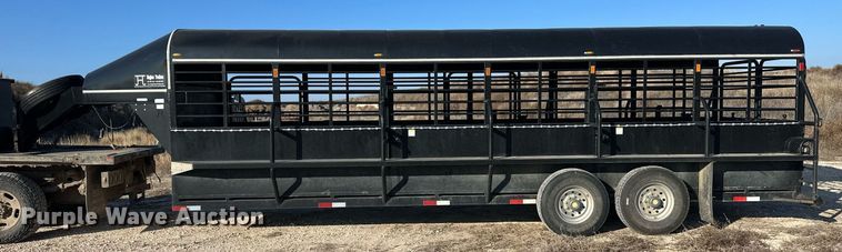 image for item ER8392 2019 Hughes Trailers, LLC Full-Top livestock trailer