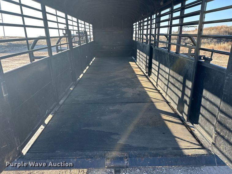 image for item ER8392 2019 Hughes Trailers, LLC Full-Top livestock trailer