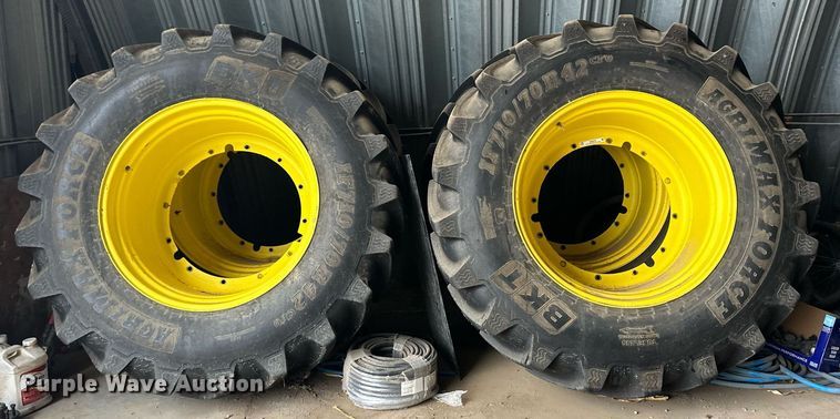 image for item ER8578 (4) 710/70R42 sprayer tires and wheels