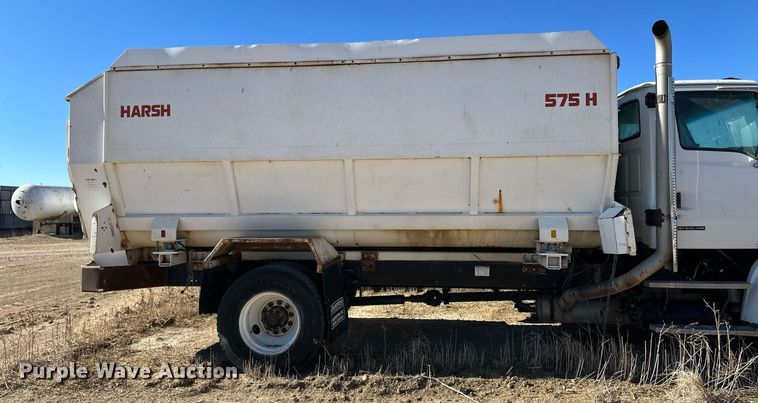 image for item ER8586 2006 Sterling L8500 feed mixer truck
