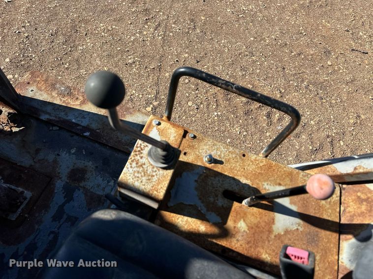 image for item ER8597 Willmar 4550 wheel loader