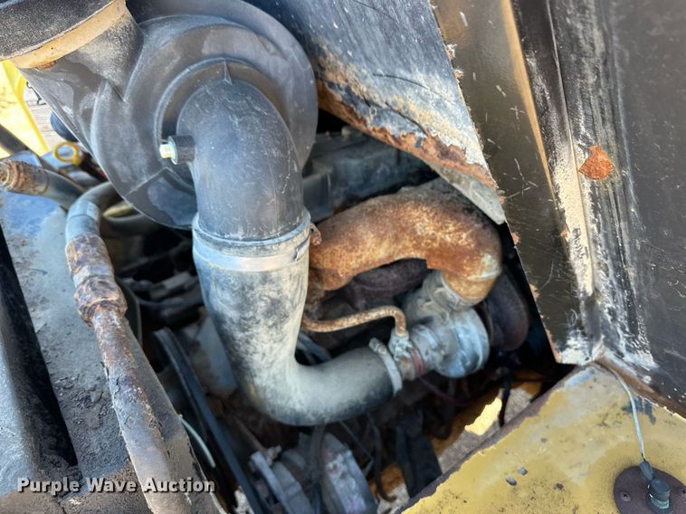 image for item ER8597 Willmar 4550 wheel loader