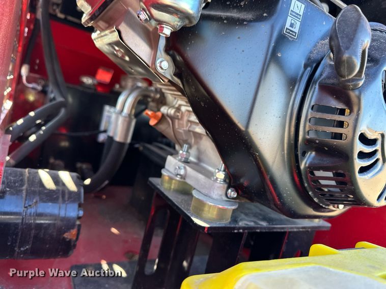 image for item ER8599 2024 EGN EG360T compact utility loader