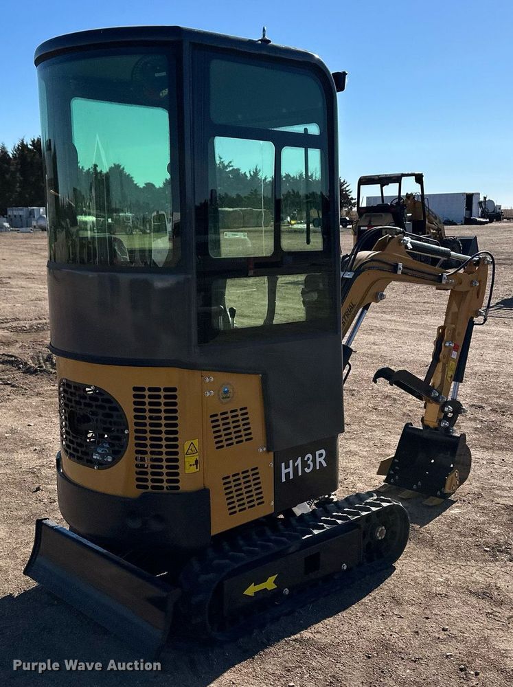 image for item ER8600 2024 AGT H13R mini excavator