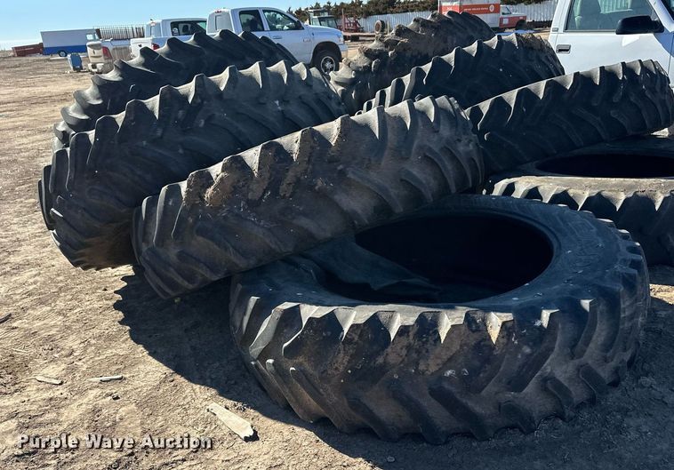 image for item ER8601 (4) 18.4R42 tires