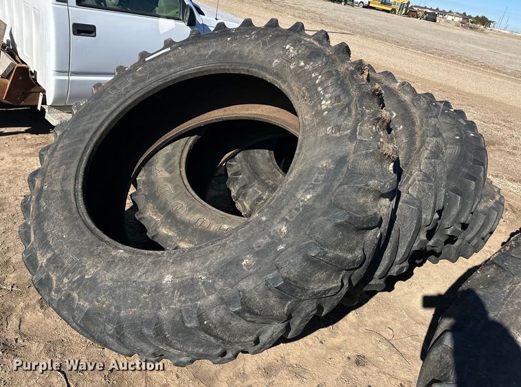 image for item ER8602 (4) 18.4R42 tires