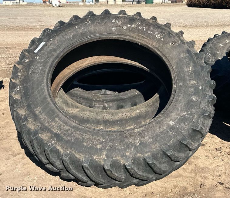 image for item ER8602 (4) 18.4R42 tires