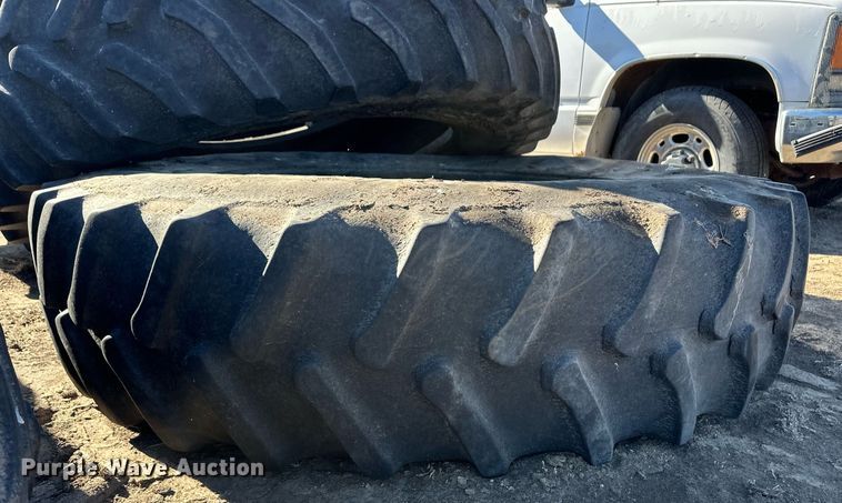 image for item ER8602 (4) 18.4R42 tires