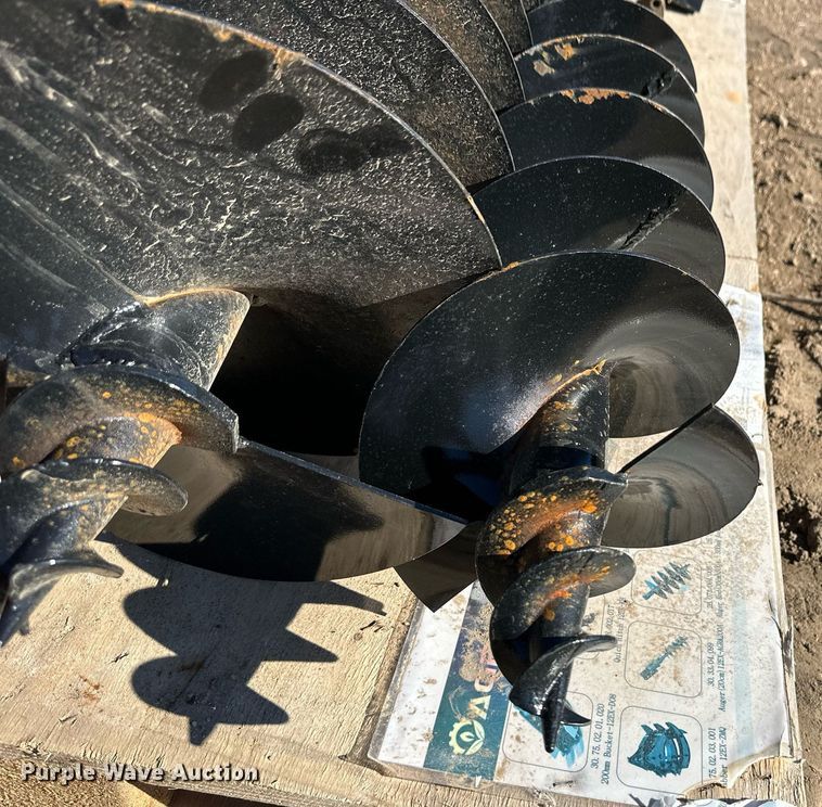 image for item ER8618 Mini excavator attachments